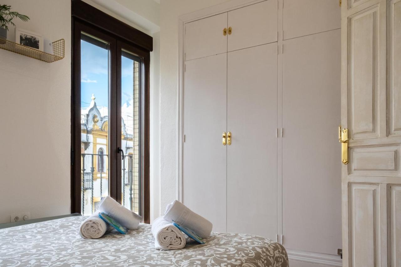 Vista Catedral Apartman Sevilla Kültér fotó